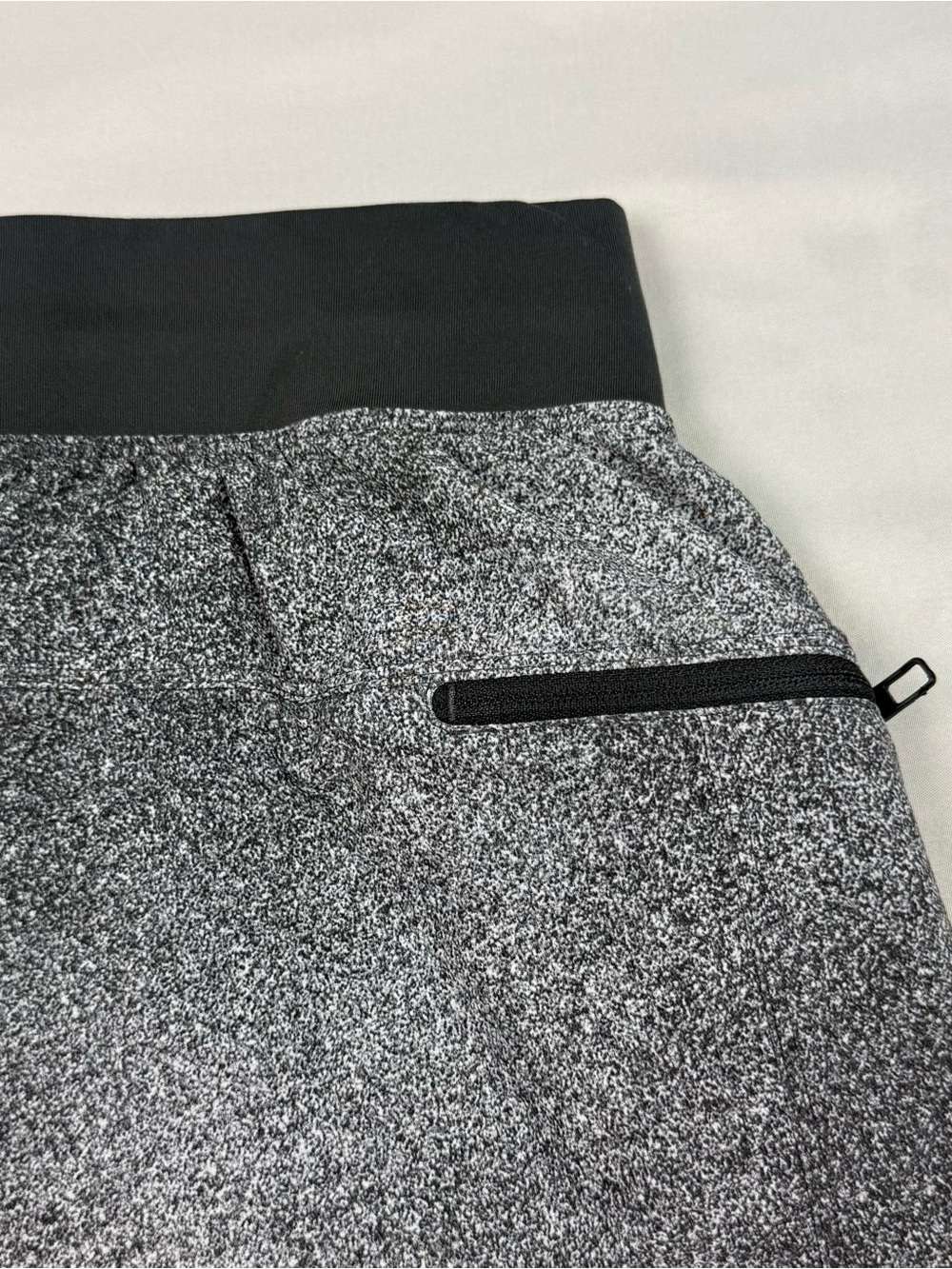 Lululemon Mens T.H.E Lined Shorts Sz Medium x 9” Inseam Dark Grey Pinweave B1 - Picture 6 of 9